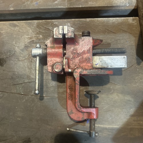 Record clamp on bench - 80,
