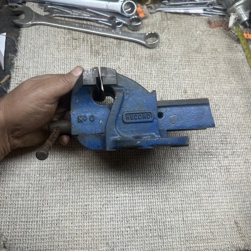 Record vice made in - 0, vice.