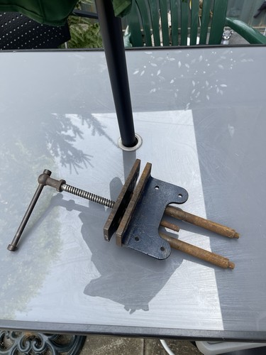 Record vice carpentry - record,